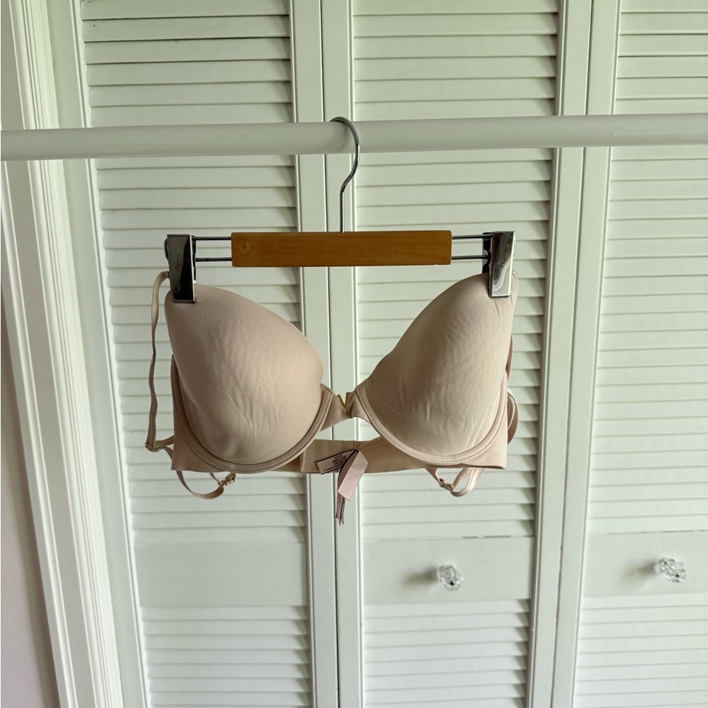 🤍 Victoria’s Secret Bra – Cream | Size 34DD